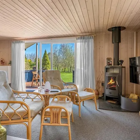 Florina - 10km From The Sea By Interhome